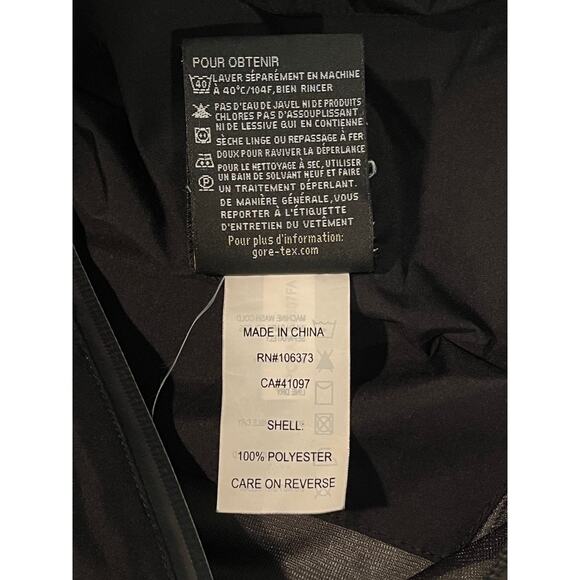 Donald Trump International Zero Restriction Gore-Tex Rain Jacket Black XL - Picture 6 of 7